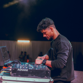 dj